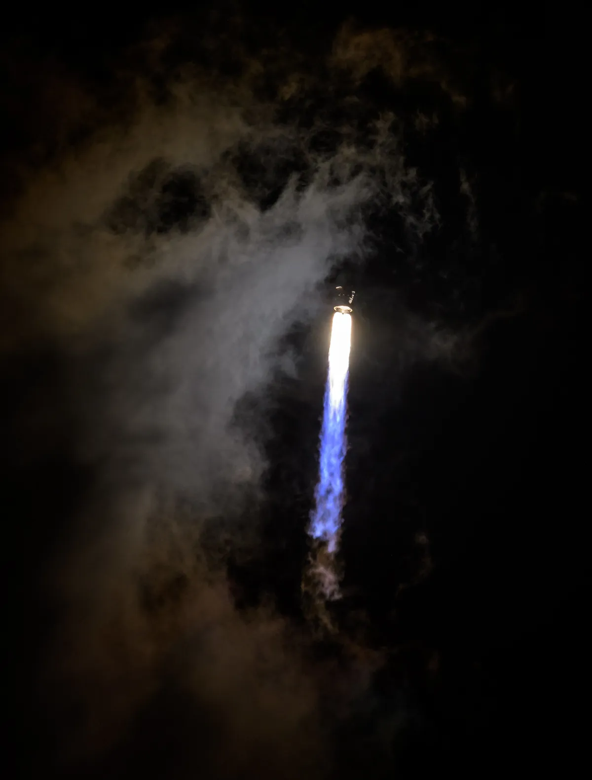 Artemis II-besättningen tar nya bilder av jorden, förbereder återvändo