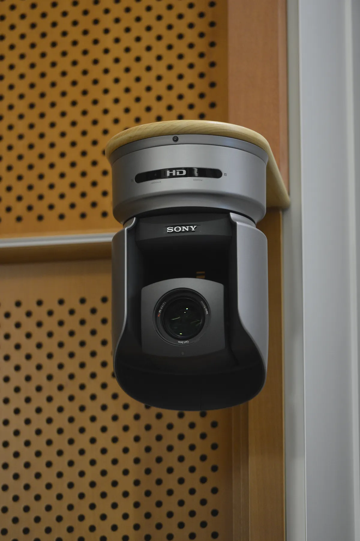 Prime Videos 'Cross' förnyas för tredje säsong efter stark andra säsong