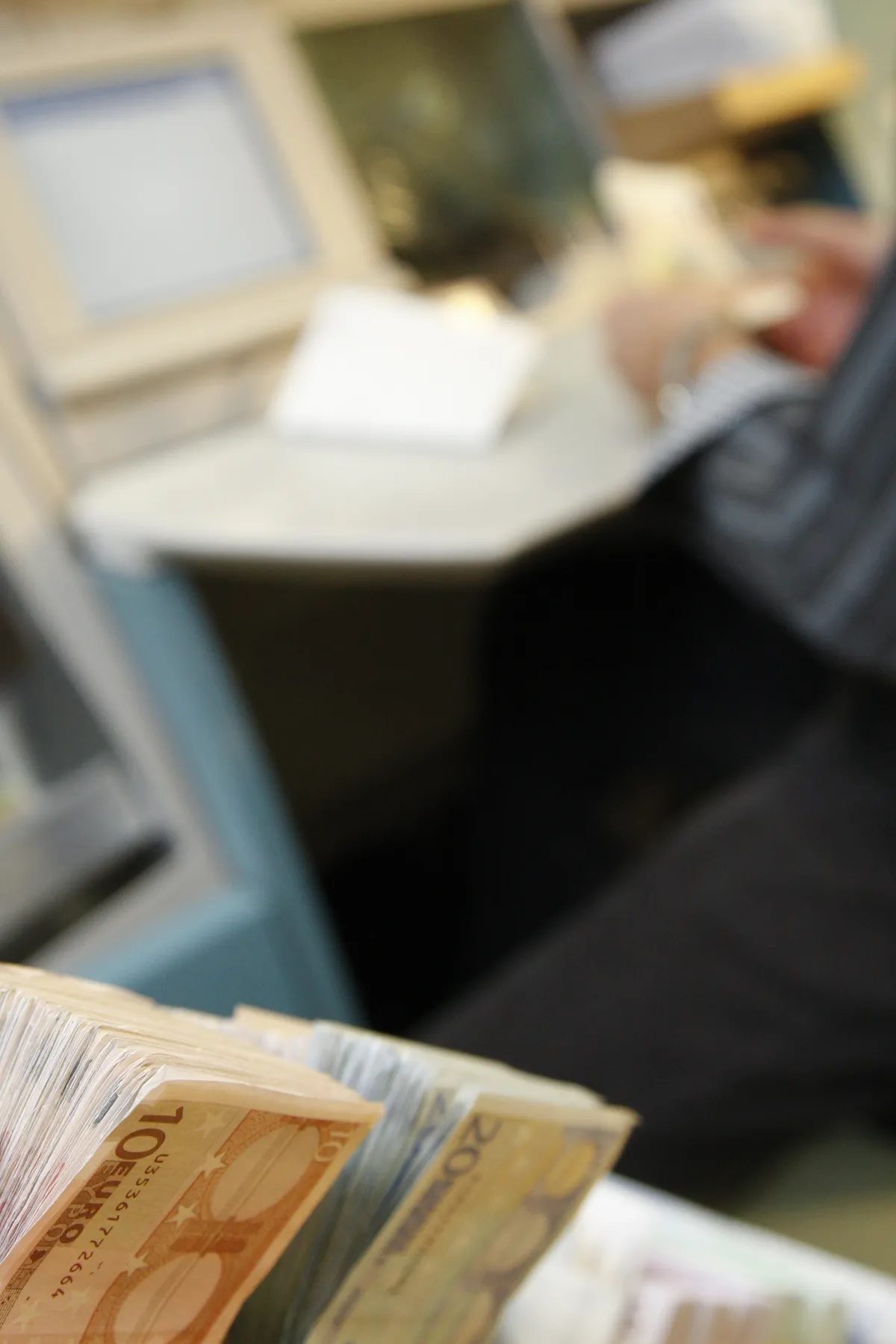 Nationwide launches competitive ISA rates as tax year deadline nears