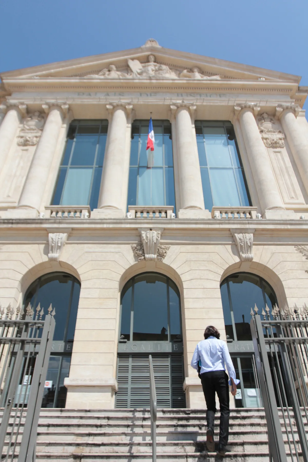 Huvudåklagare avlägsnad från Brennan-utredning efter tvivel om fallet