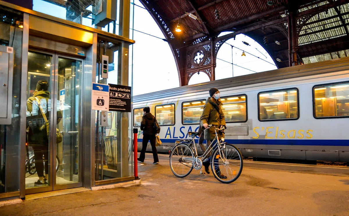 Svensk statsminister ändrar inställning till nyckeljärnvägsprojekt