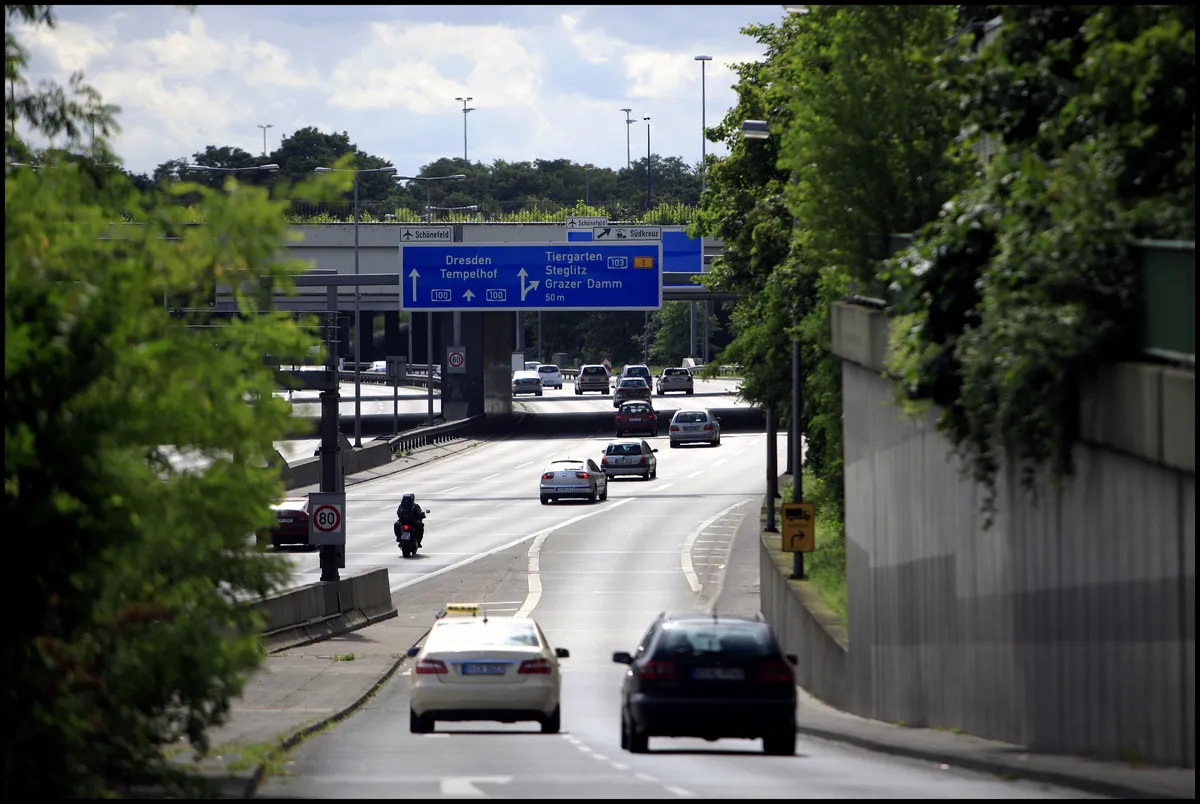 Trafikolycka på E45 i Kil stänger väg, flera skadade