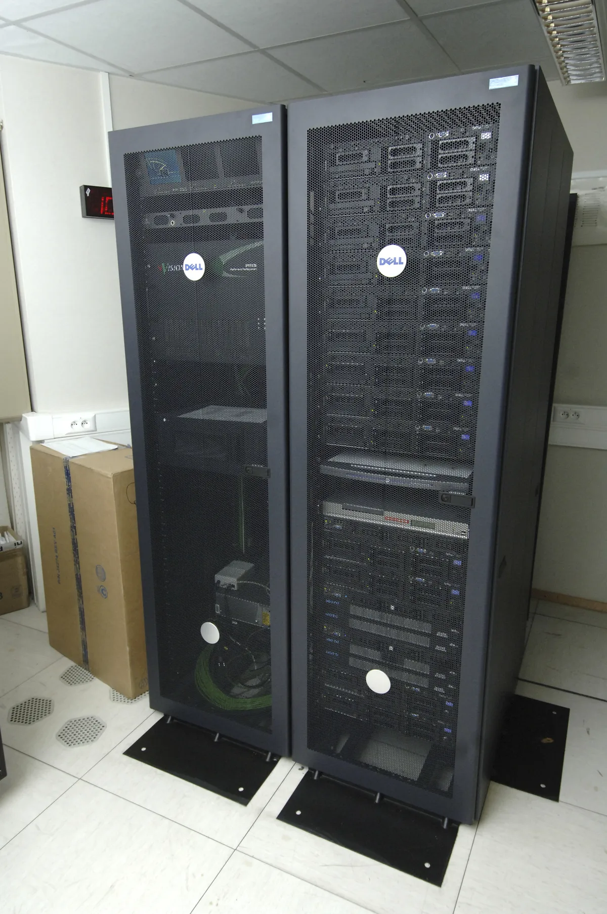 AI Data Centers Create Widespread Warming Effects, Study Finds