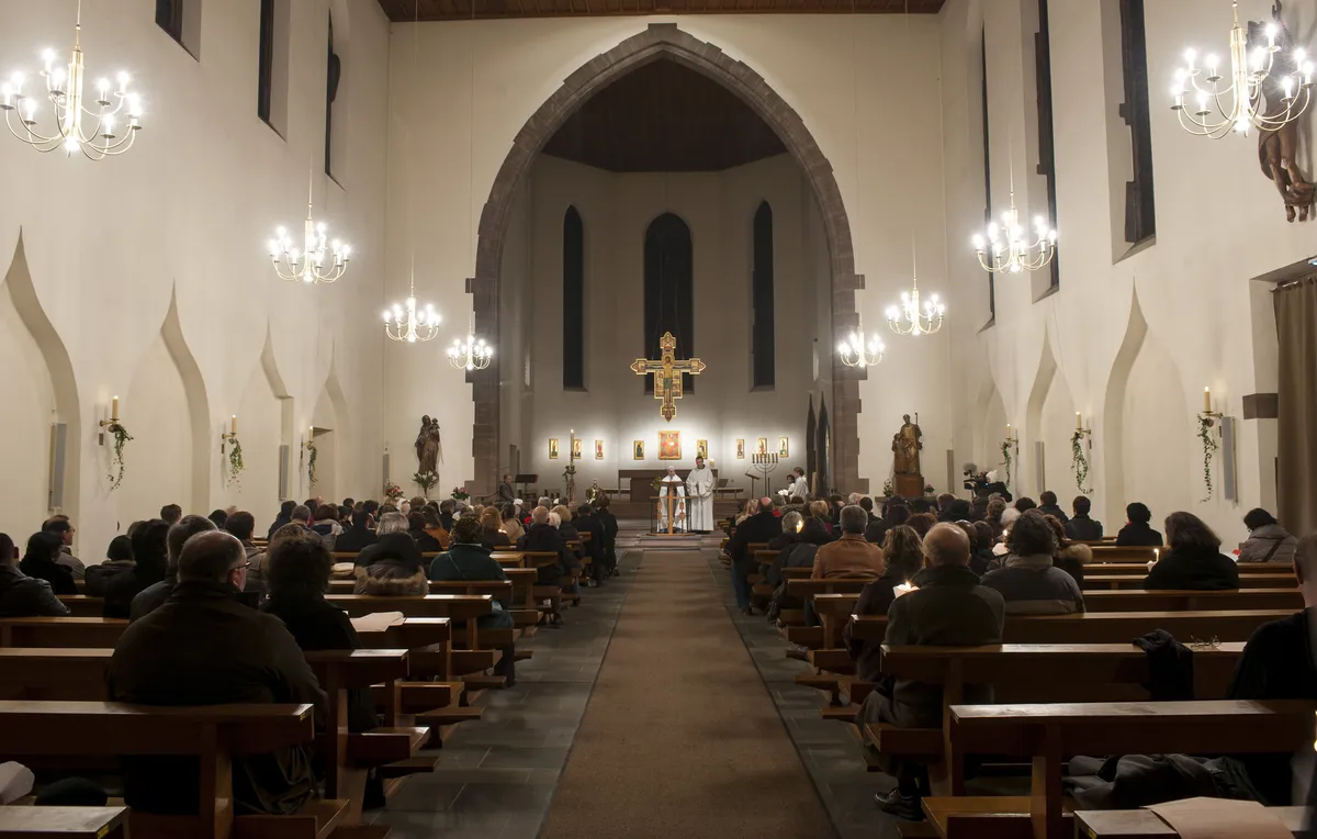 Conservative Anglicans Restructure, Elect New Leader Amid Disputes