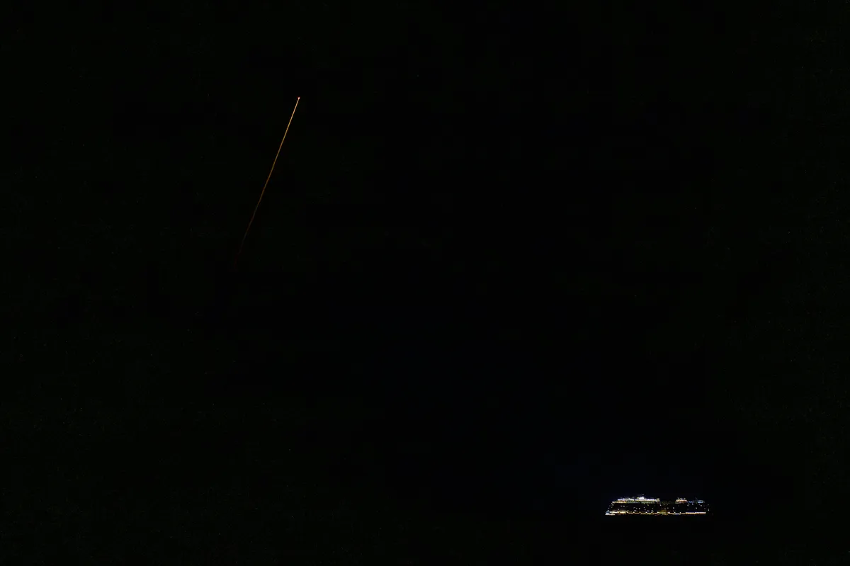 Cruise passengers use new Kopparsvik Bridge in Visby for first time