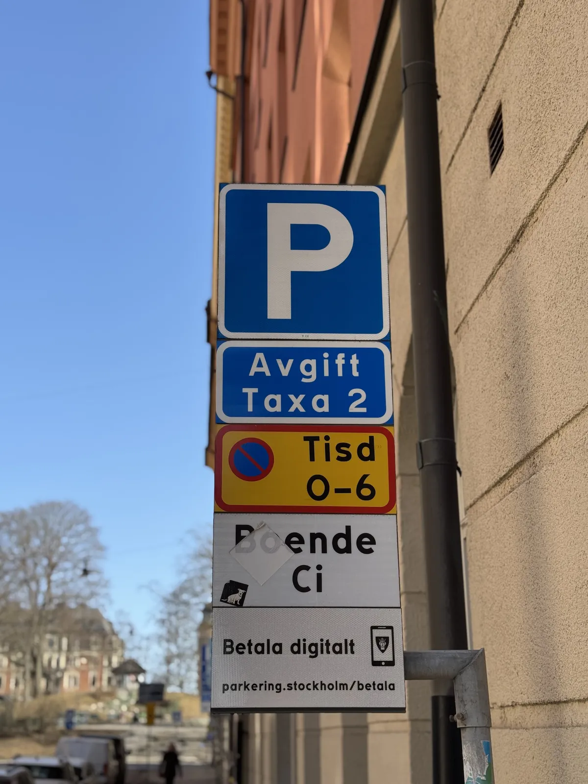 Örebro kommun föreslår användning av parkeringshus för att lindra kris