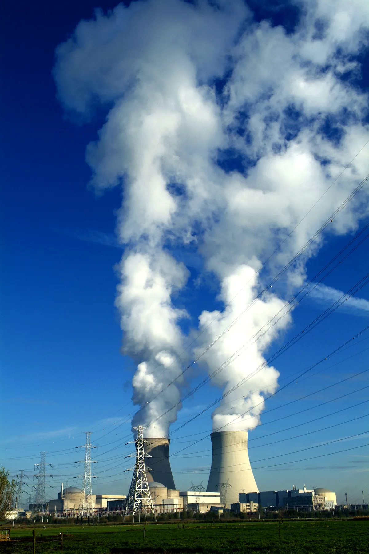 Sweden's Historic Nuclear Expansion with Multiple SMR Projects