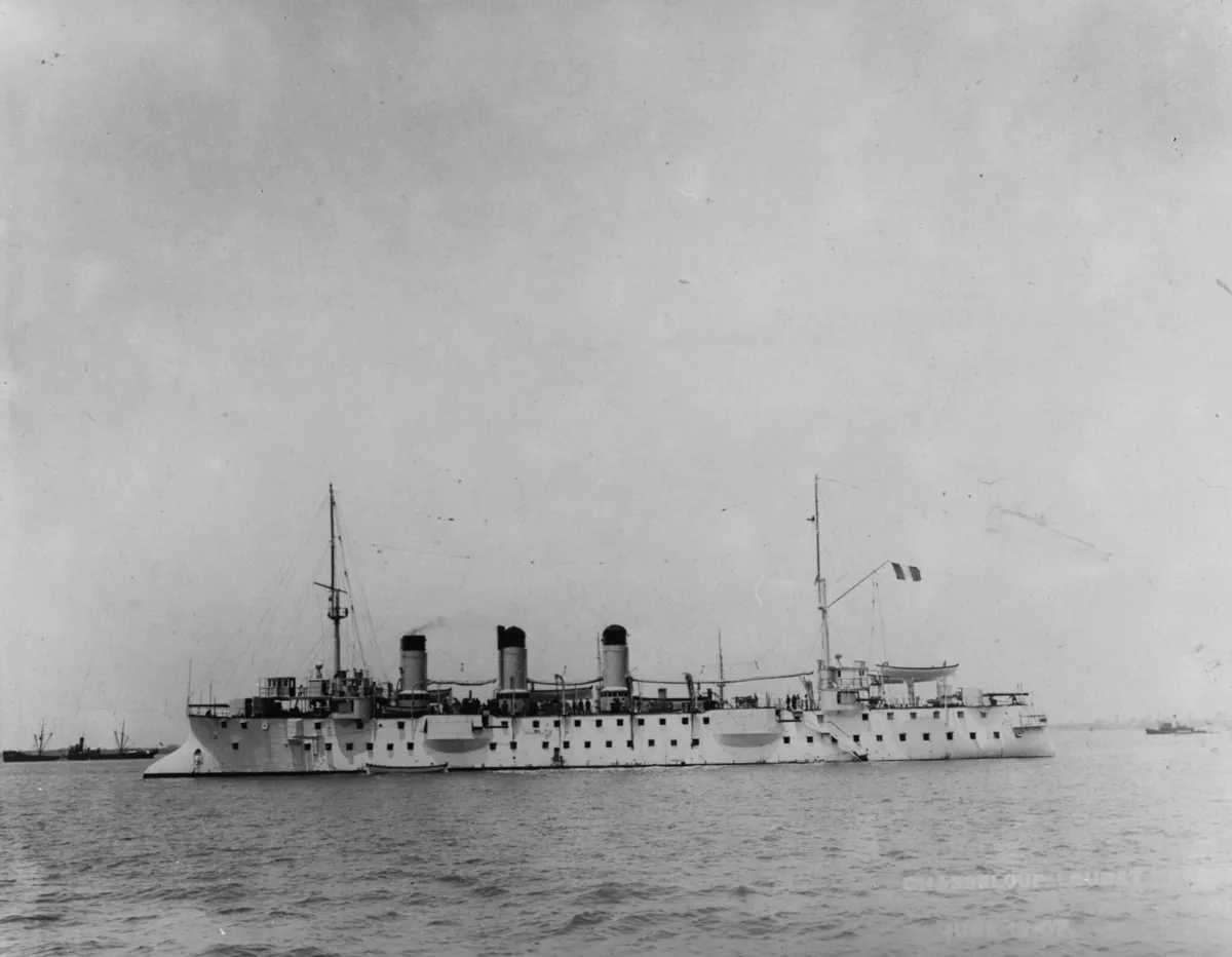 Cruise Passengers Stranded in Gulf Amid Regional Tensions