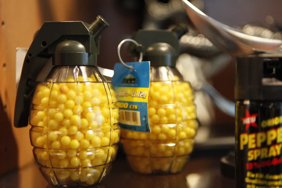 Förfalskade varor riskerar konsumenter och finansierar organiserad brottslighet