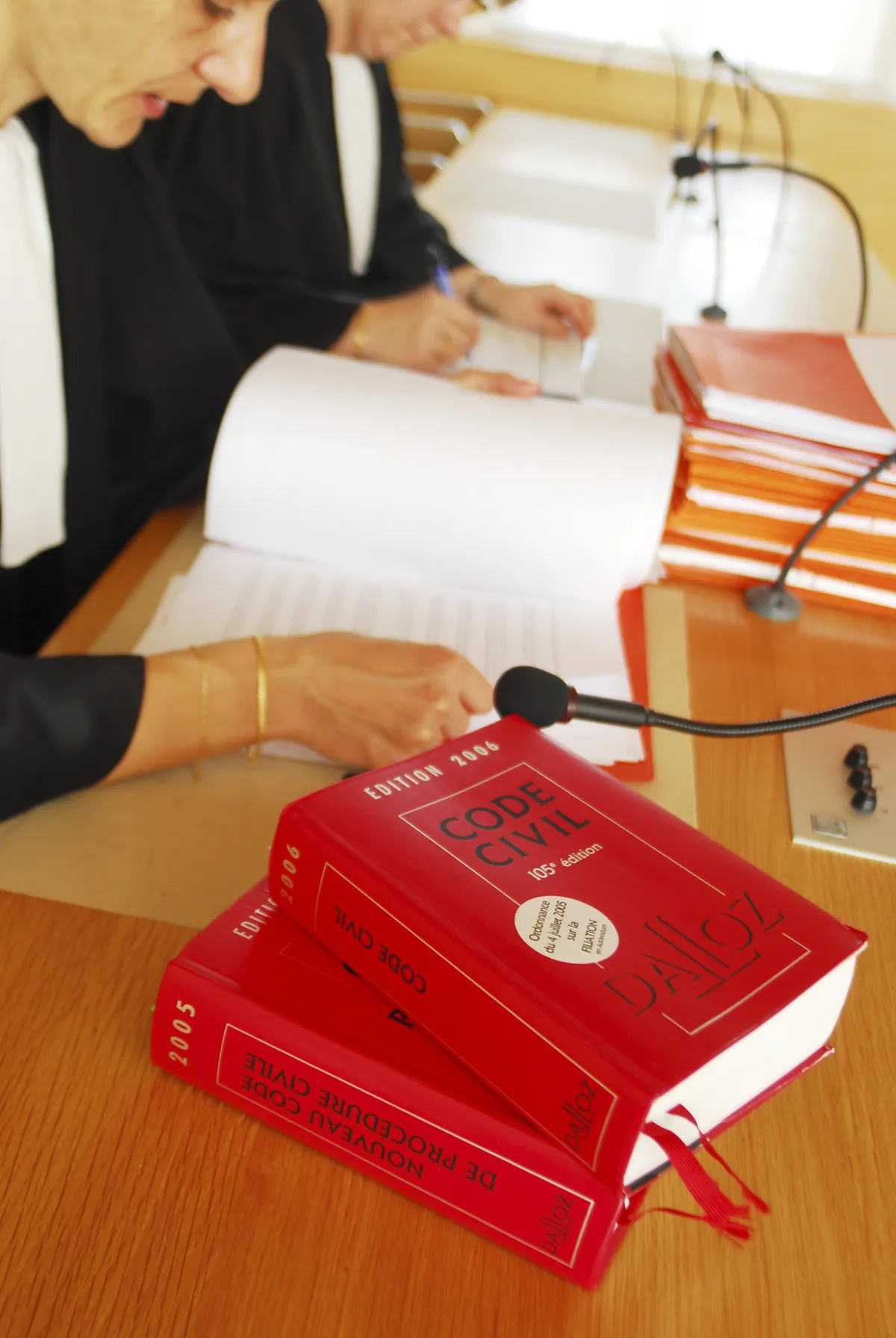 Ben Roberts-Smith arrested on war crime murder charges