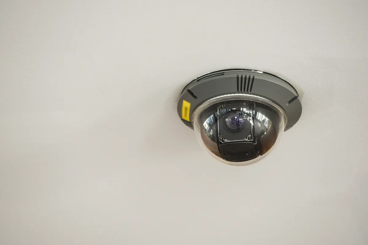 Police hunt suspects in UK sexual assaults and thefts