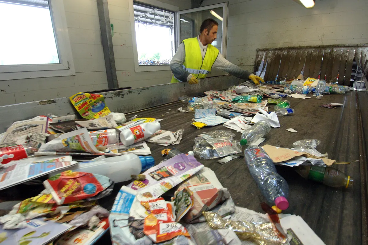 Simpler Recycling faces widespread delays across English councils