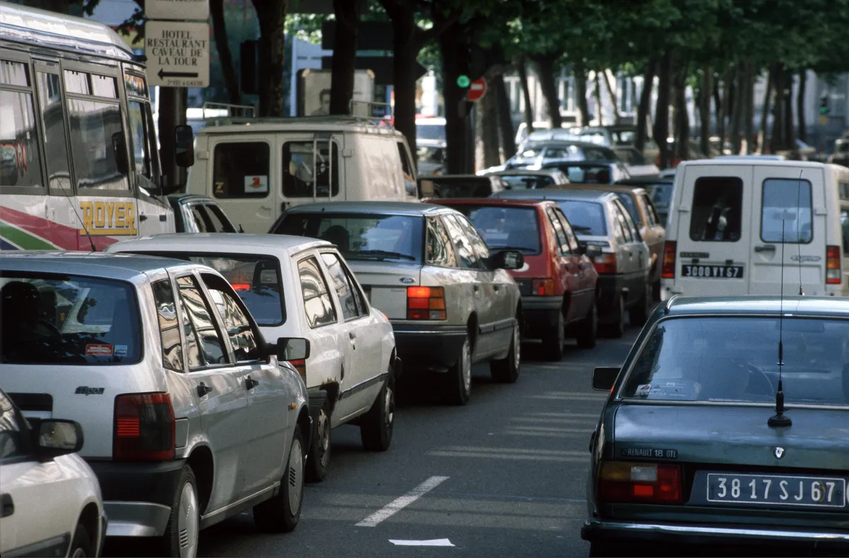 Tankesmedja föreslår skatt på stora SUV:ar i Storbritannien