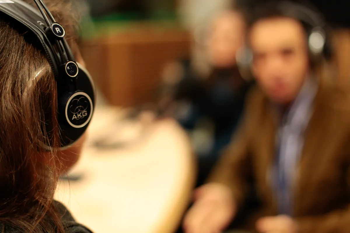 Attack mot iransk radiostation dödar en, skadar en annan