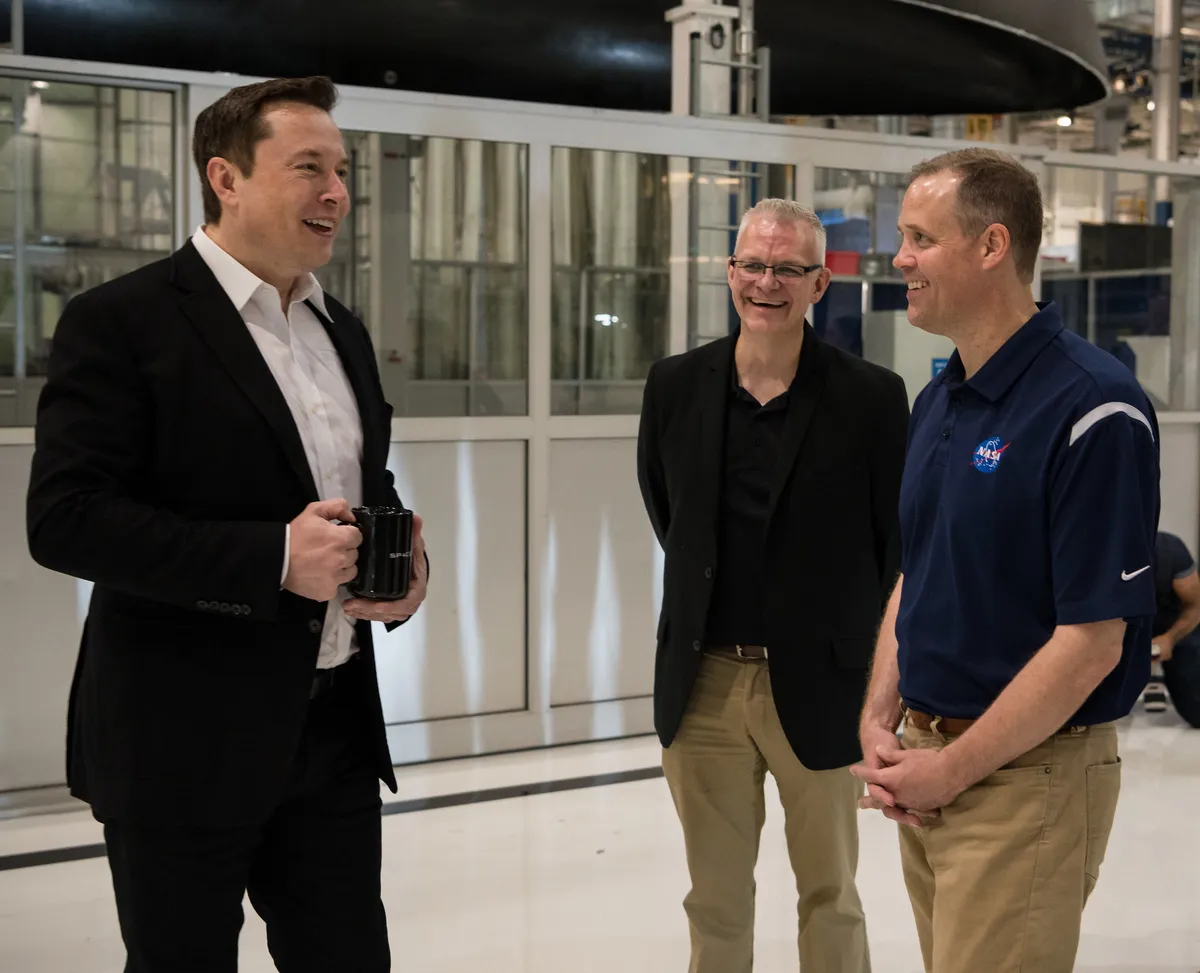 Musk genomför omfattande omstrukturering av xAI efter kritik, pausar betalningspolicy på X