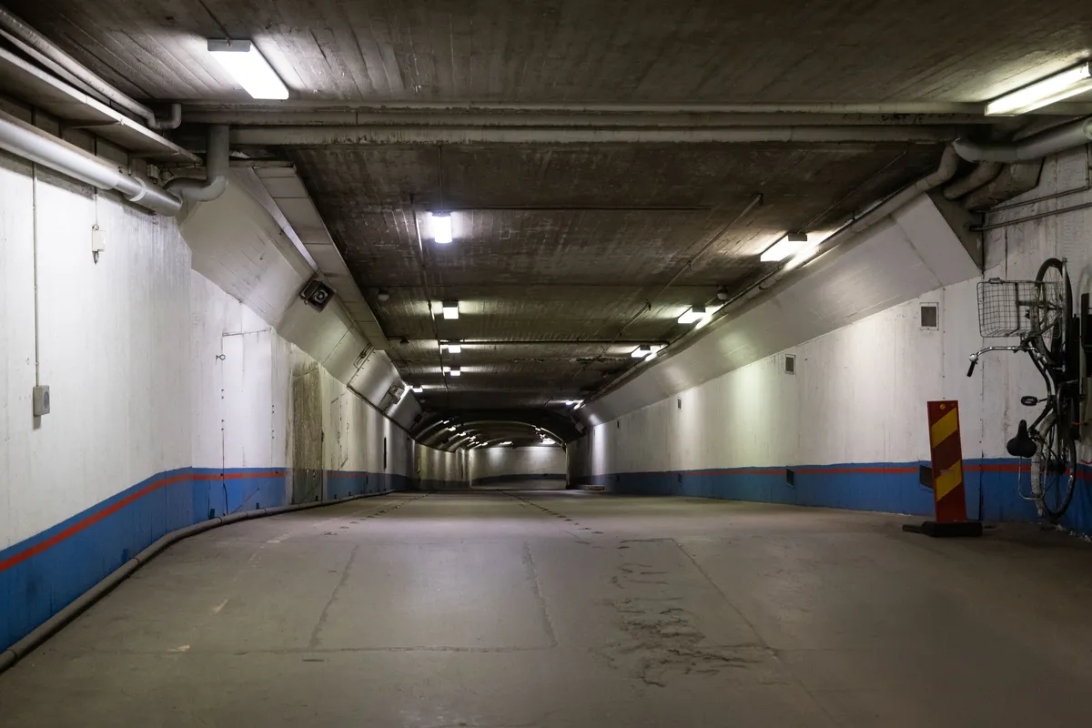 Kvinnojourer stängs efter nytt tillståndskrav