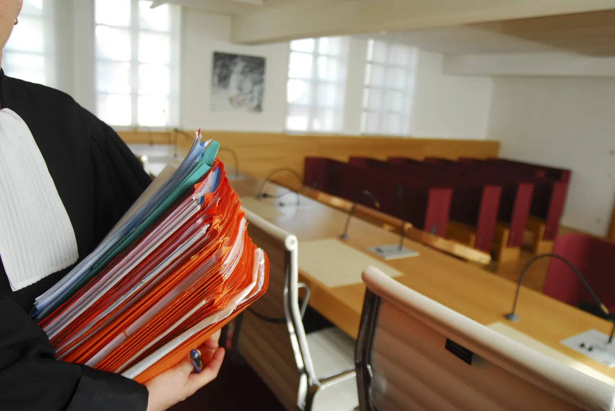 Kambodja antar anti-bedrägerilag med livstidsstraff, sätter stopp i april