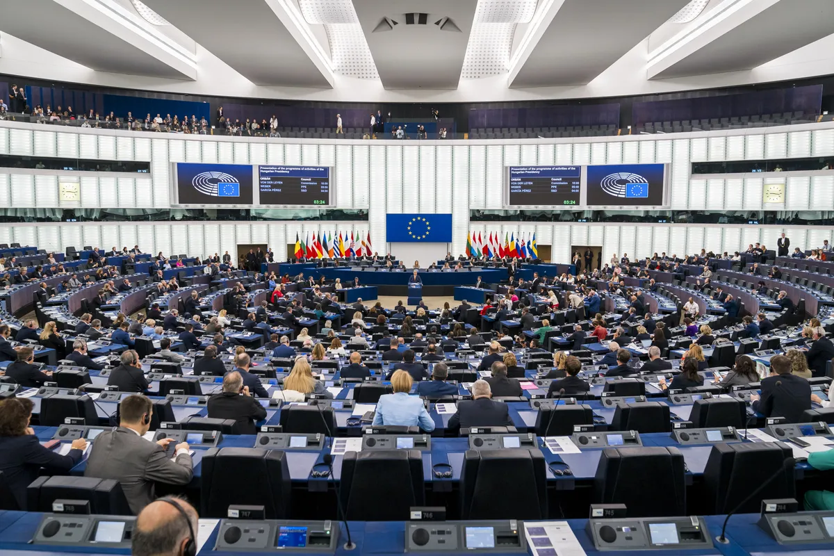 Early Hungarian Election Results Suggest Potential Upset